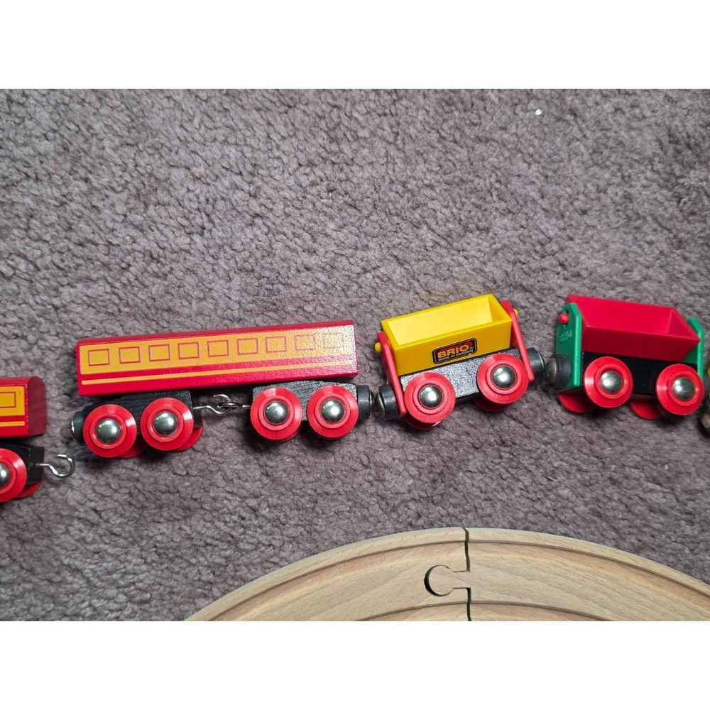 Brio Wooden Railway Trains of the World Red Road Engine Train Set Tracks - Picture 4 of 16